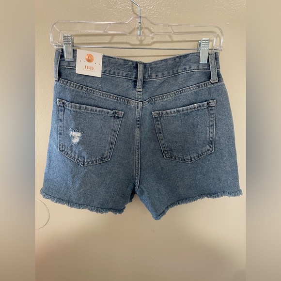 ✨NWT Women’s JBD Denim Distressed Shorts Size S - Picture 8 of 11